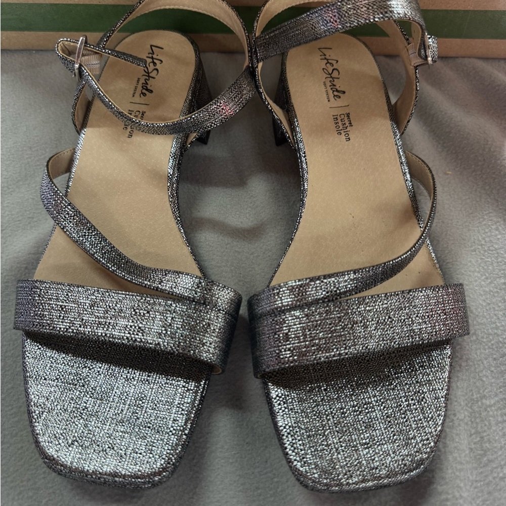 Life Stride Women's Metallic Sandals